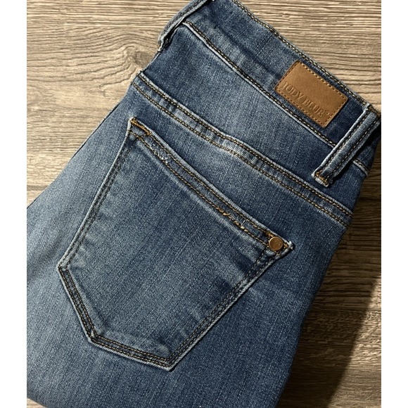Judy Blue Denim - Judy Blue Boyfriend Fit Mid Rise Distressed Tapered Jeans Size 5/27 (27x29)